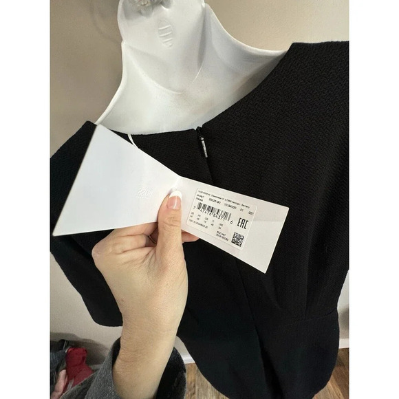 Hugo Boss Helala Textured V Neck Dress Business Wear Size 12 Black - Picture 4 of 11